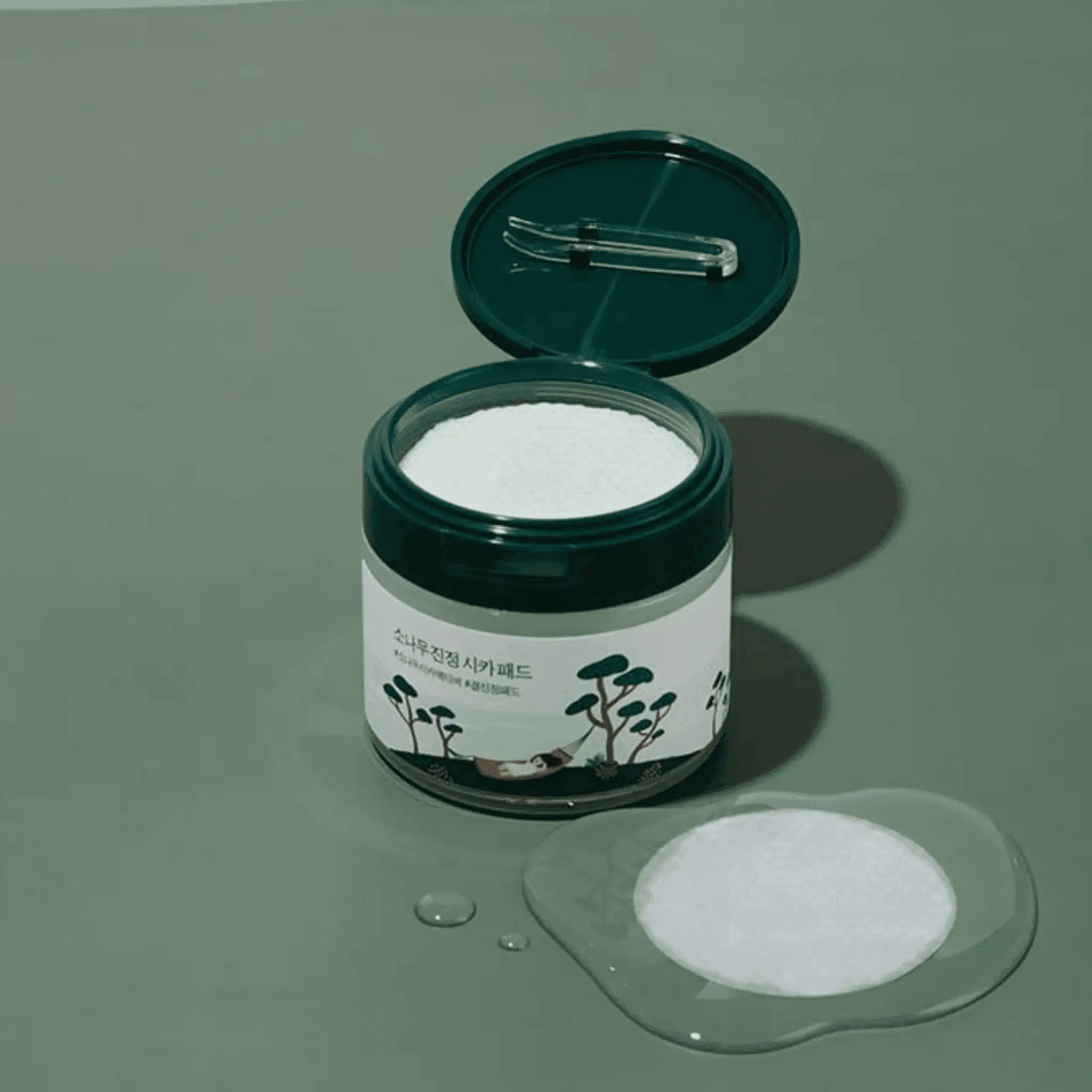 Round Lab Pine Calming Cica Toner Pad